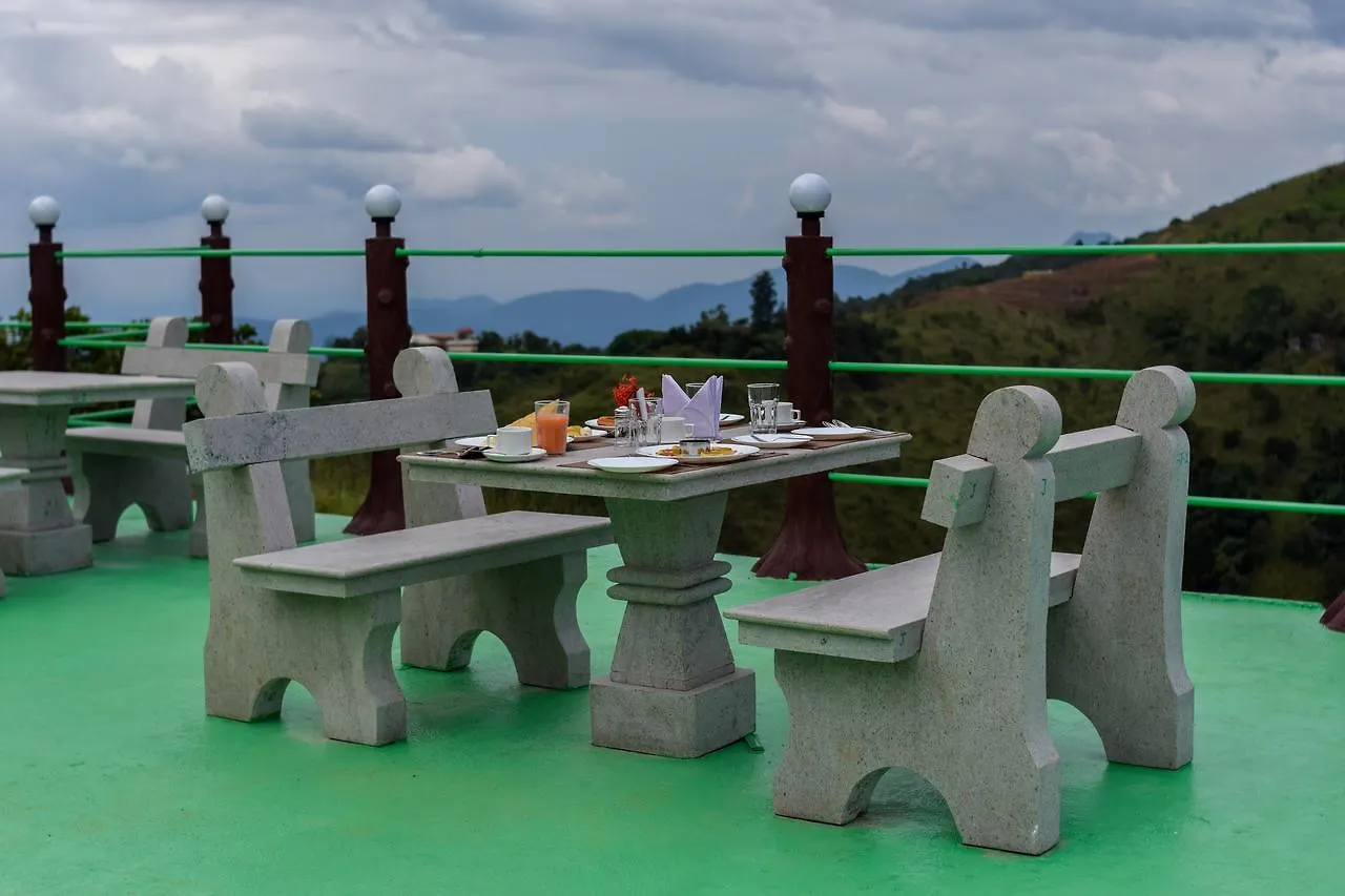 Resort Misty Hill Hotel Pirmed